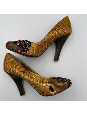 Naughty Monkey Women's Size 9 Pumps Gold Croc Floral Fabric Heels Mixed Media